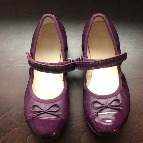girls plum shoes